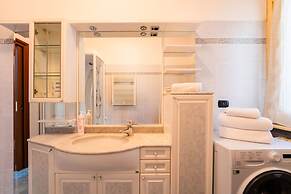 Spring Apartment by Wonderful Italy