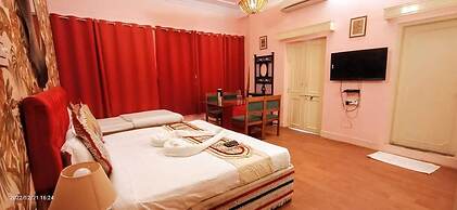 Hotel Pink Palace