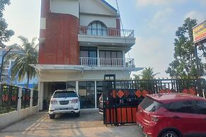 Super OYO Capital O Guest House Kpri Sejahtera
