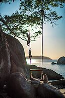 The Coral Homestay & Pub