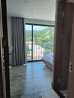 The Coral Homestay & Pub