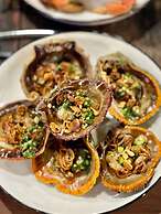 The Coral Homestay & Pub