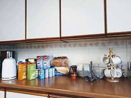 Dolphins Backpackers