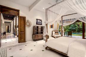 Villa Maimalu by Alfred in Bali - Heaven 4 BR Villa With Large Pool an