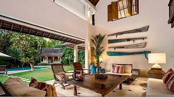 Villa Maimalu by Alfred in Bali - Heaven 4 BR Villa With Large Pool an