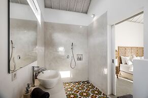 A Casa Di Renucci by Alfred in Bali - Brand New Stunning 5BR Villa Nea