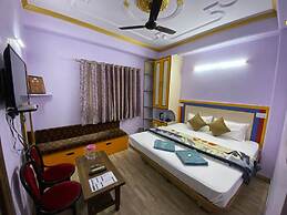 Goroomgo Royal Inn B&B Shimla