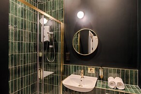 Tyndall's Park - Your Apartment