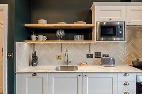 Tyndall's Park - Your Apartment