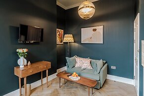 Tyndall's Park - Your Apartment