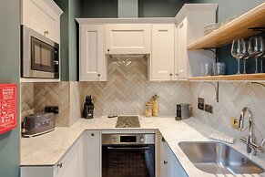 Tyndall's Park - Your Apartment