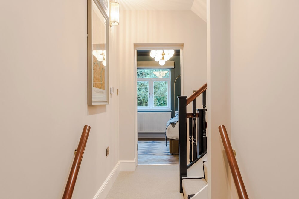 Tyndall's Park - Your Apartment