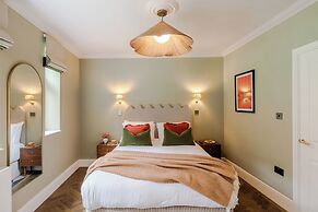 Tyndall's Park - Your Apartment
