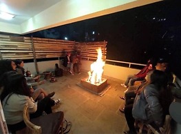 Ronglyang Lotus Villa Homestay (Near MG Road)