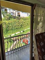 Ronglyang Lotus Villa Homestay (Near MG Road)