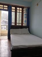 Ronglyang Lotus Villa Homestay (Near MG Road)