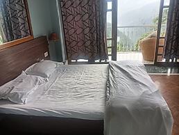 Ronglyang Lotus Villa Homestay (Near MG Road)