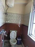 Ronglyang Lotus Villa Homestay (Near MG Road)