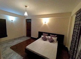 Ronglyang Lotus Villa Homestay (Near MG Road)