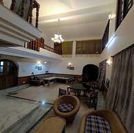 Ronglyang Lotus Villa Homestay (Near MG Road)