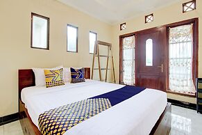 SPOT ON 94317 Omah Pakem Homestay Syariah