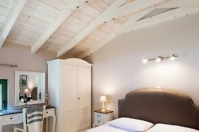 Ellotia & Asterion By Forest Villas