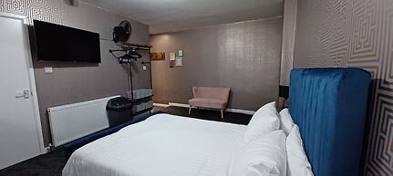 Vinnies Family Hotel