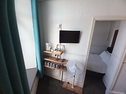 Vinnies Family Hotel