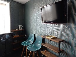 Vinnies Family Hotel