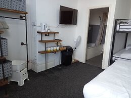 Vinnies Family Hotel