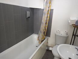 Vinnies Family Hotel