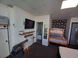 Vinnies Family Hotel