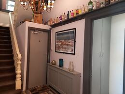 Vinnies Family Hotel