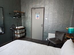 Vinnies Family Hotel