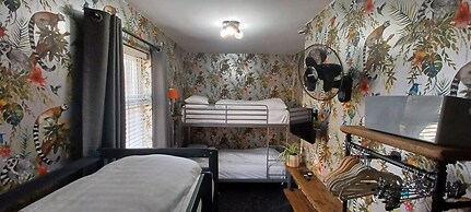 Vinnies Family Hotel