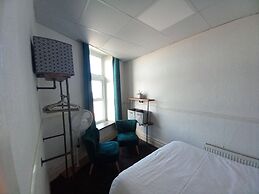 Vinnies Family Hotel