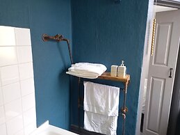 Vinnies Family Hotel