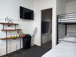 Vinnies Family Hotel