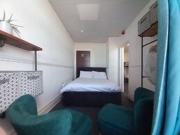 Vinnies Family Hotel