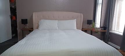 Vinnies Family Hotel