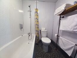 Vinnies Family Hotel