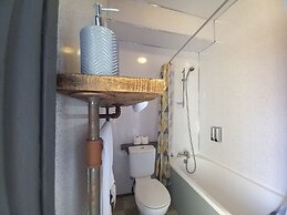 Vinnies Family Hotel