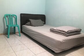 OYO 94320 Homestay Abah Hank Syariah