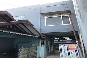 OYO 94320 Homestay Abah Hank Syariah