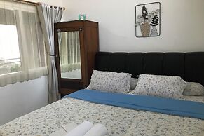 OYO 94320 Homestay Abah Hank Syariah