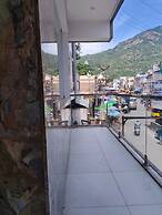 Lingaa's Residency