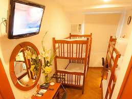Townhouse OAK Avitel Hotel