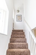 A Stunning Four Bed House in Posh Oadby, Leicester