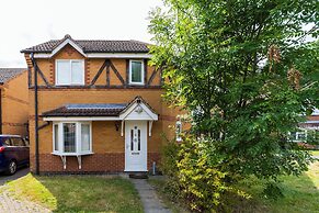 A Stunning Four Bed House in Posh Oadby, Leicester