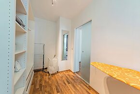 Cozy Stylish Berlin Apartment With 2 Bedrooms